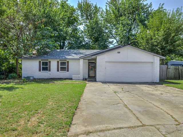 21424 E 32nd Place S, Broken Arrow, OK 74014
