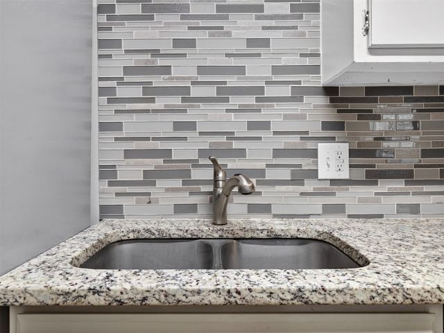 21424 E 32nd Place S, Broken Arrow, OK 74014