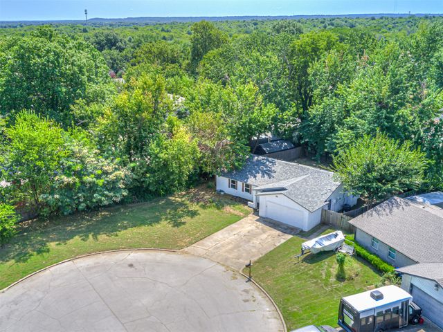 21424 E 32nd Place S, Broken Arrow, OK 74014