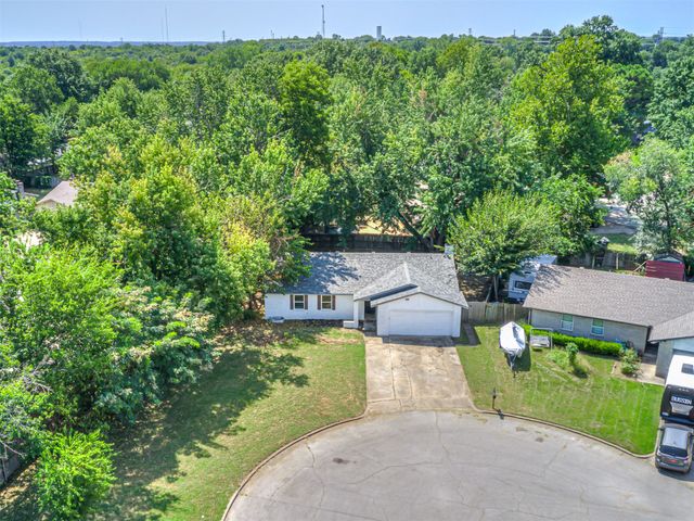 21424 E 32nd Place S, Broken Arrow, OK 74014
