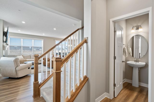 19000 72nd Place N, Maple Grove, MN 55311