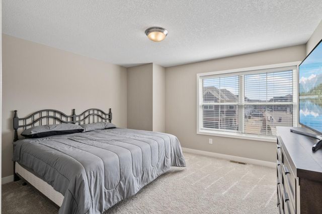 19000 72nd Place N, Maple Grove, MN 55311