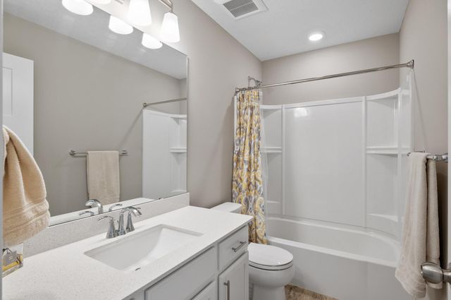19000 72nd Place N, Maple Grove, MN 55311