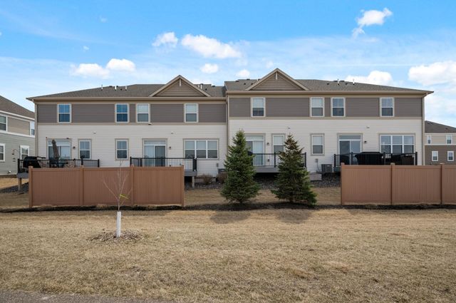 19000 72nd Place N, Maple Grove, MN 55311
