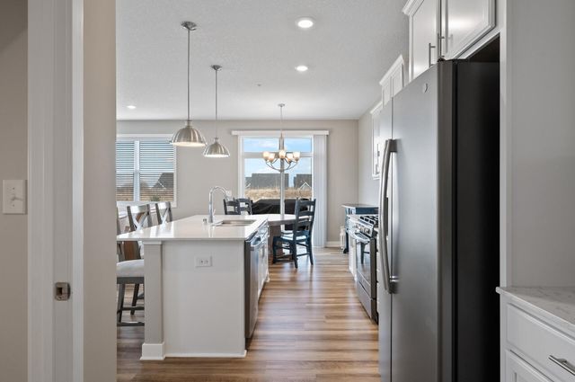 19000 72nd Place N, Maple Grove, MN 55311