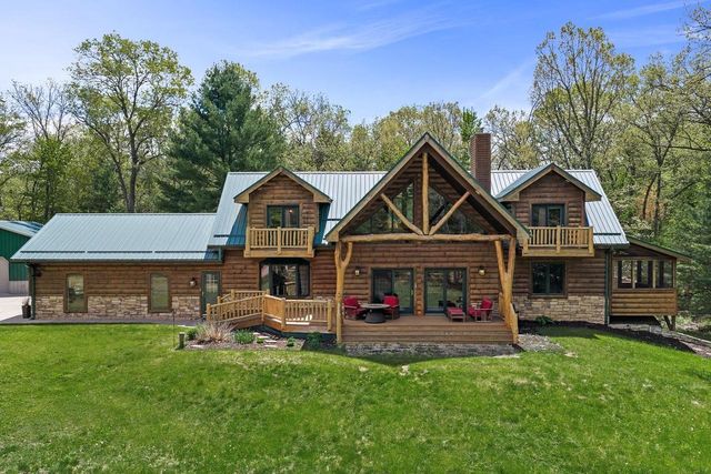 S2025 Park Lane, Reedsburg, WI 53959