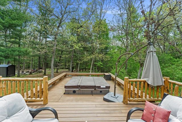 S2025 Park Lane, Reedsburg, WI 53959
