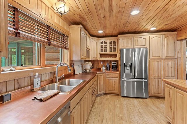 S2025 Park Lane, Reedsburg, WI 53959