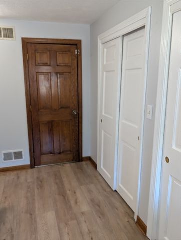 215 Wellman Ave 215, Chelmsford, MA 01863