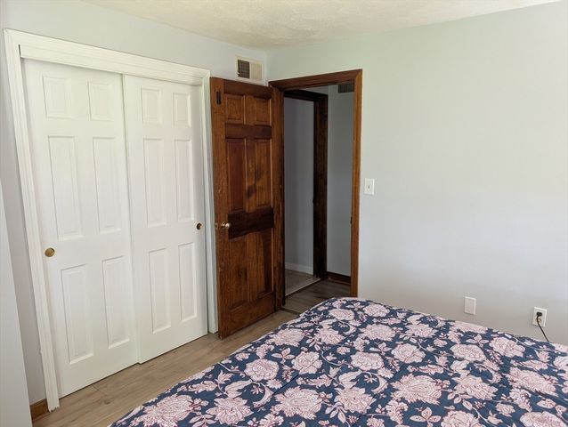 215 Wellman Ave 215, Chelmsford, MA 01863