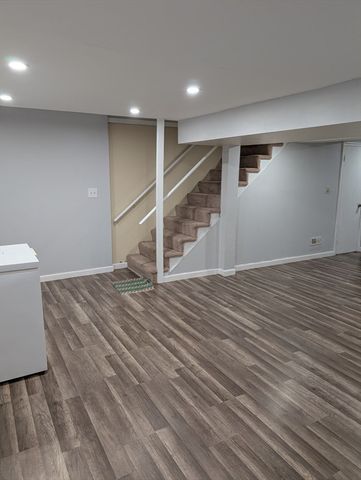 215 Wellman Ave 215, Chelmsford, MA 01863