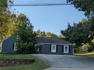 9719 W 53rd Street, Shawnee, KS 66203