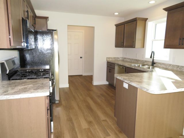 68463 Falcons Lair Lane, New Paris, IN 46553