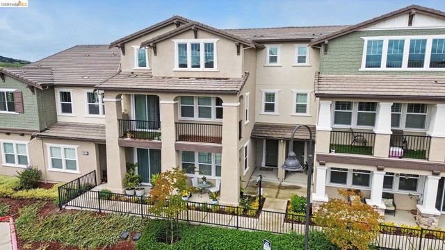 18210 Argento Loop, San Ramon, CA 94583