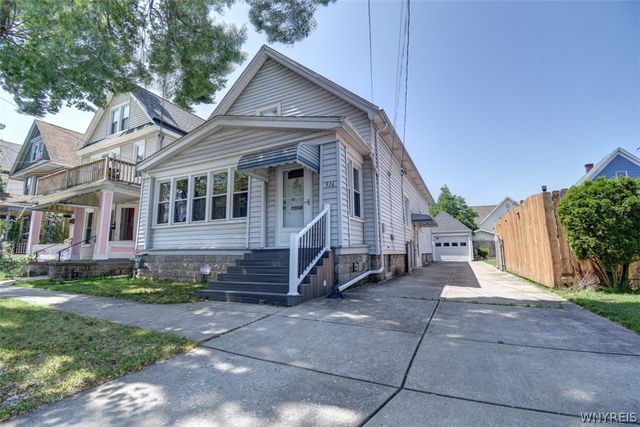 316-318 East Street, Buffalo, NY 14207