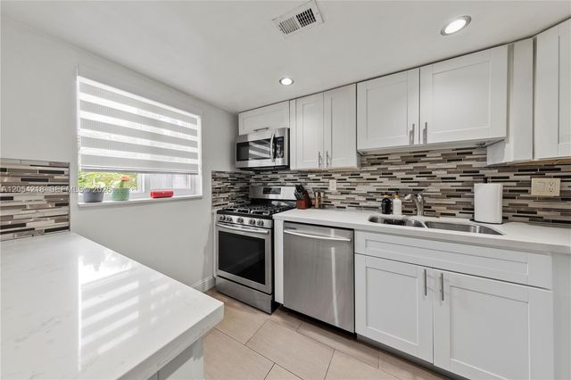 11336 SW 69th Ter 0, Miami, FL 33173