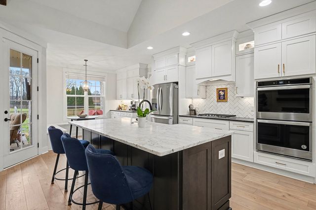 989 Westbrook Dr, Gallatin, TN 37066