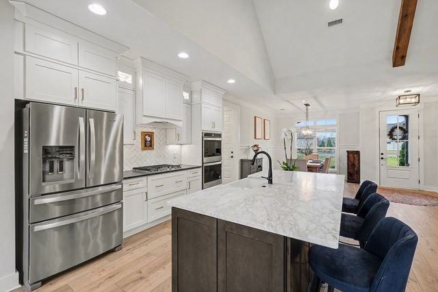 989 Westbrook Dr, Gallatin, TN 37066