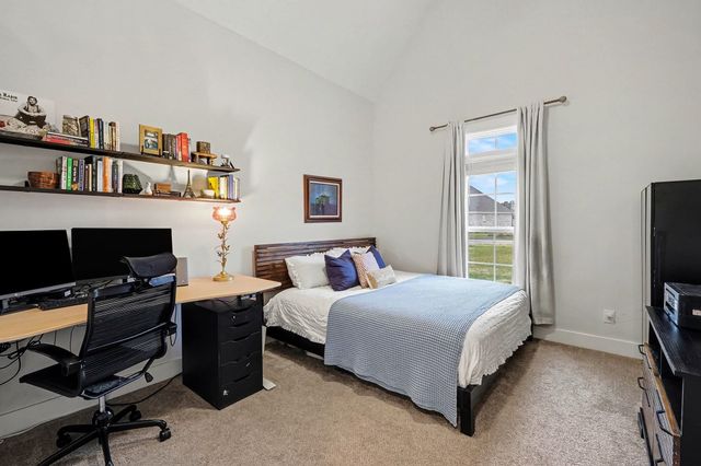 989 Westbrook Dr, Gallatin, TN 37066