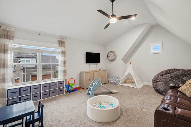 989 Westbrook Dr, Gallatin, TN 37066