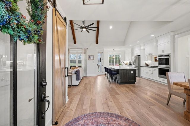 989 Westbrook Dr, Gallatin, TN 37066