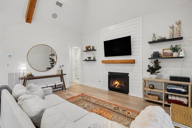 989 Westbrook Dr, Gallatin, TN 37066