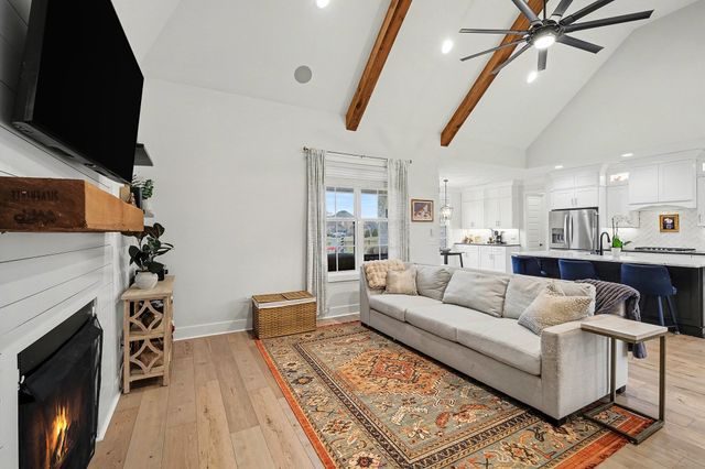 989 Westbrook Dr, Gallatin, TN 37066