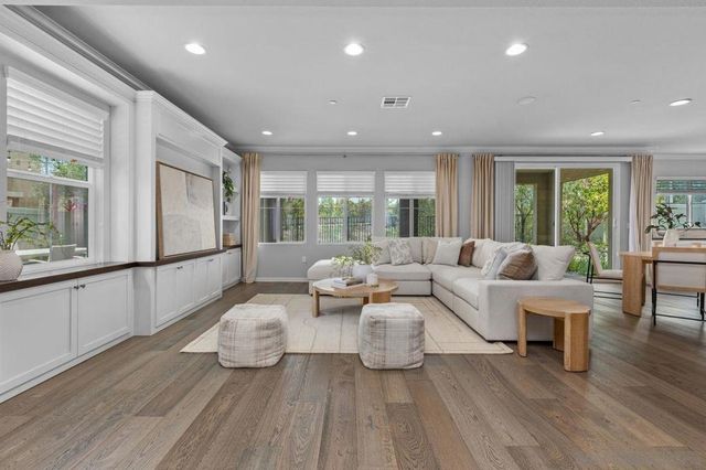 12708 Cloudbreak Ave, San Diego, CA 92129