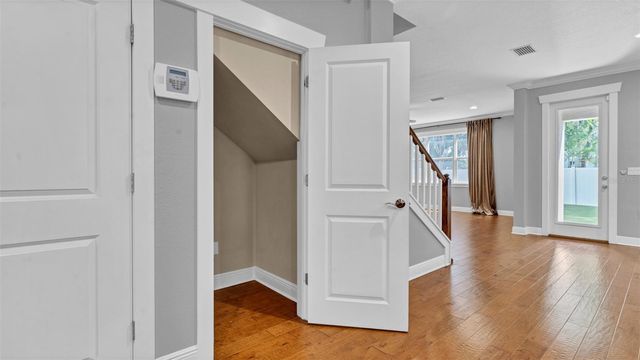 3702 W TACON STREET, Tampa, FL 33629