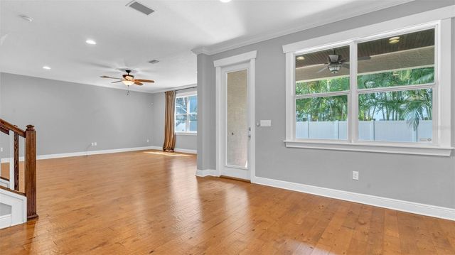 3702 W TACON STREET, Tampa, FL 33629