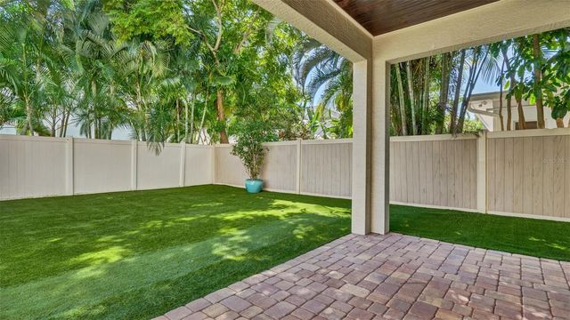 3702 W TACON STREET, Tampa, FL 33629