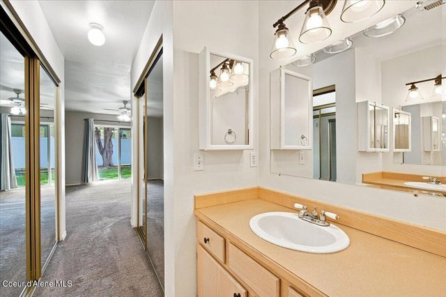 781 S Pleasant View RD, Post Falls, ID 83854