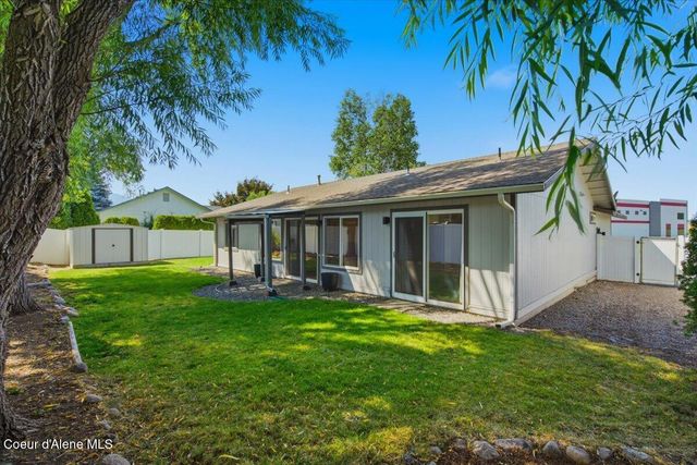 781 S Pleasant View RD, Post Falls, ID 83854