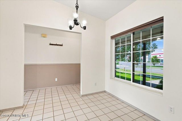 781 S Pleasant View RD, Post Falls, ID 83854