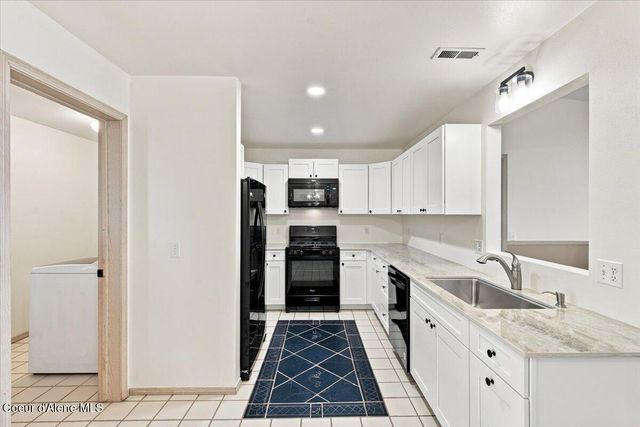781 S Pleasant View RD, Post Falls, ID 83854