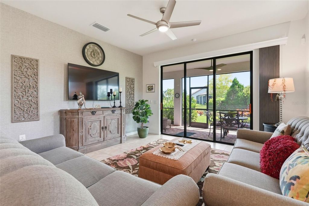 Image 14 of property listing at 7017 HANOVER COURT, Bradenton, FL 34202