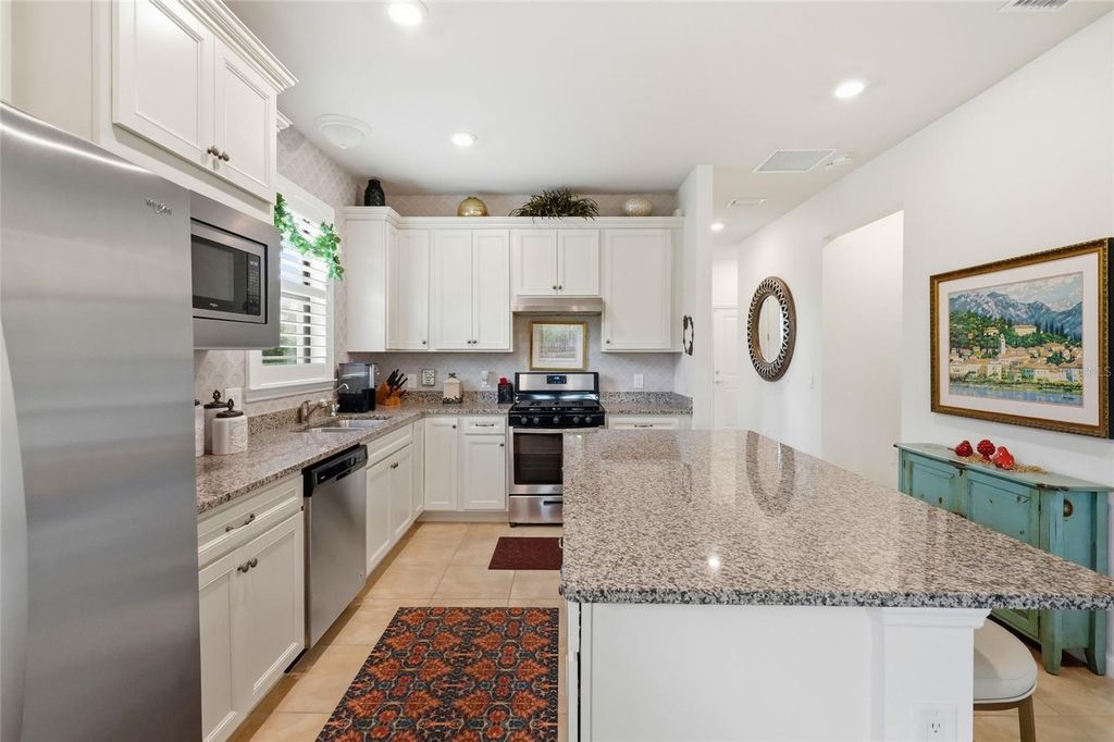 Image 8 of property listing at 7017 HANOVER COURT, Bradenton, FL 34202