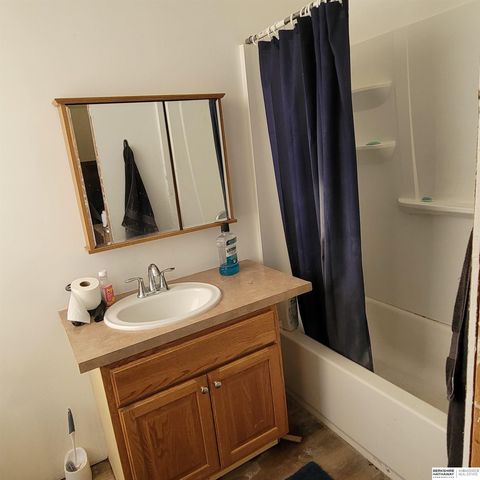 735 Dimery Avenue, Beaver Crossing, NE 68313