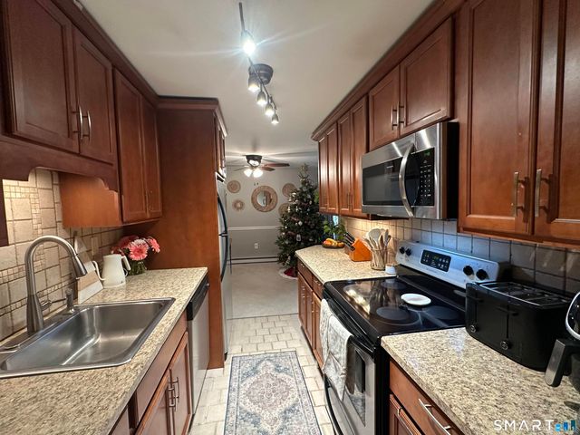 1 Linden Street APT A-9, Norwalk, CT 06851