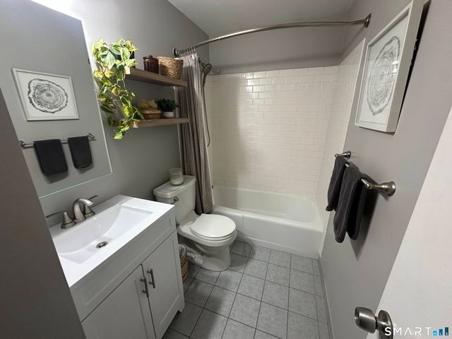 1 Linden Street APT A-9, Norwalk, CT 06851