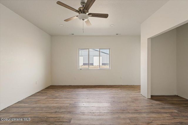 30763 N Sienna LOOP, Athol, ID 83801