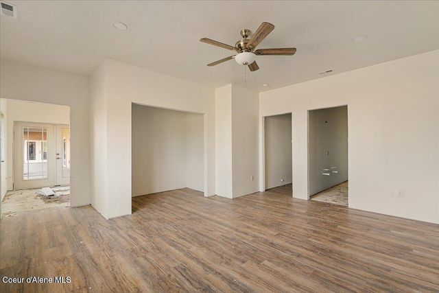 30763 N Sienna LOOP, Athol, ID 83801