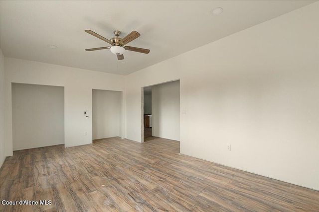 30763 N Sienna LOOP, Athol, ID 83801