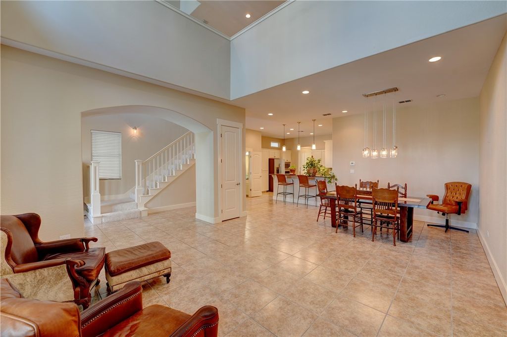 107 Frontenac, Rockport, TX 78382 — photo 2