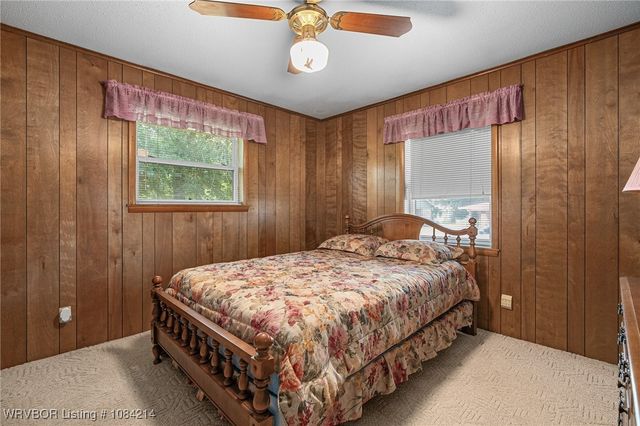 1107 N 4th Street, Paris, AR 72855