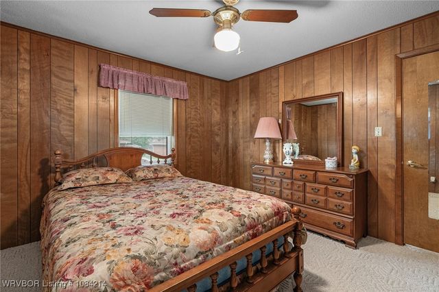 1107 N 4th Street, Paris, AR 72855