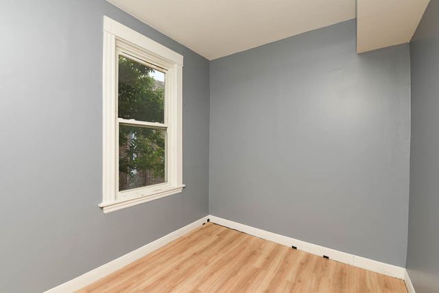 2738 N CENTRAL PARK Avenue 2, Chicago, IL 60647