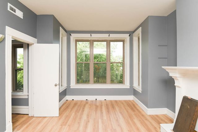 2738 N CENTRAL PARK Avenue 2, Chicago, IL 60647