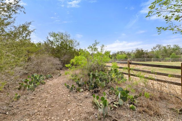9426 Bock RD, Buda, TX 78610
