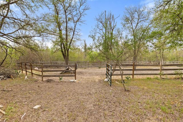 9426 Bock RD, Buda, TX 78610